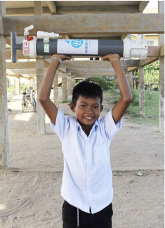 Little Boy carrying wateroam filter plus effortlessly